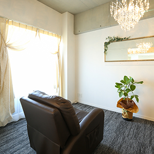 アイラッシュ　まつ毛エクステ　眉毛ケアのスペース